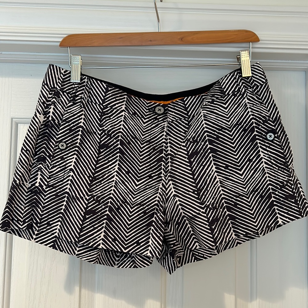 Tory Burch navy & white shorts.